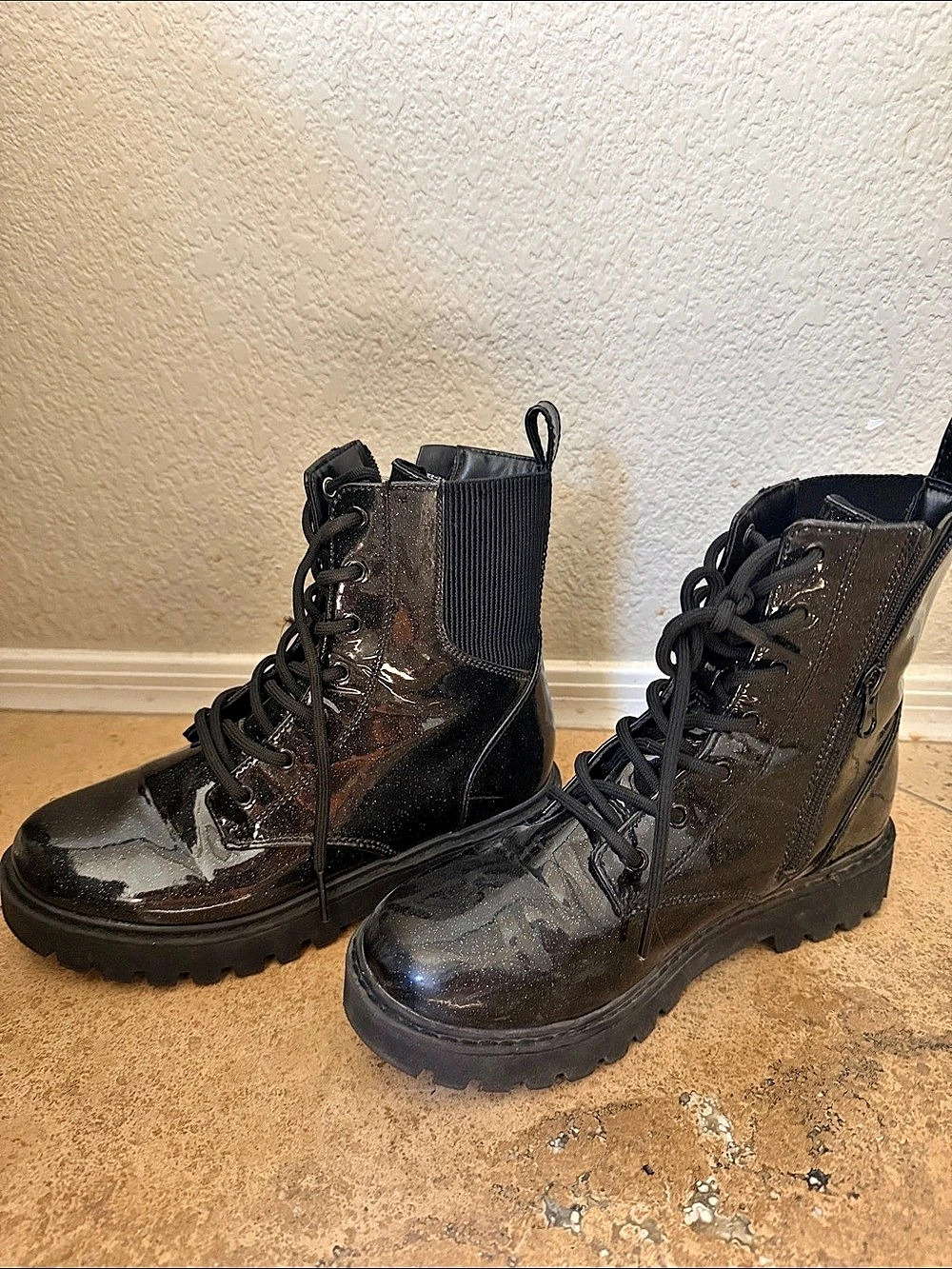 Art Class Girls' Black Glitter Combat Boots US 4
